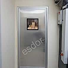hermetic-swing-door-63